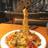 新疆大盘鸡拌面，开进五星级大酒店