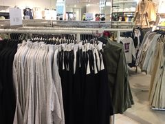-H&M(天一广场店)