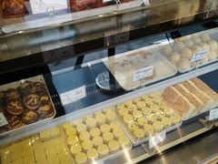面包甜点陈列柜-读酥世家(宛平南路店)