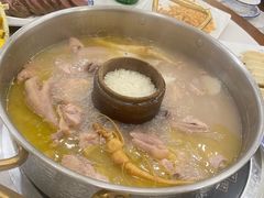 -朴小妹人参鸡汤火锅(长白山万达店)