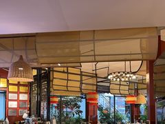 -刘姐啤酒鱼民族演艺餐厅(西街总店)
