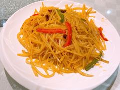 -岘港皇冠假日酒店