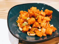 宫爆鱼丁-小镇大厨新概念复合中餐厅(万达广场大连高新店)