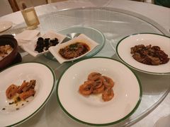 -沁香庭中餐厅·川粤菜(重庆高新假日酒店)