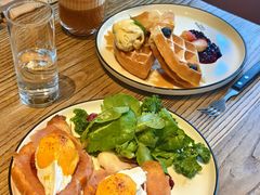 -Common Table · Brunch & Coffee
