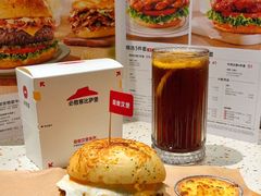 -必胜客(WOW中心城店)