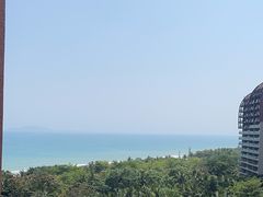-三亚湾海居铂尔曼度假酒店