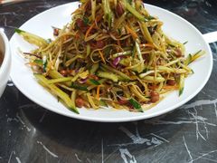 -九妹农家大铁锅东北菜(江湾店)