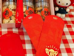 -红宝石·鲜奶小方·海派西点房(南丹店)