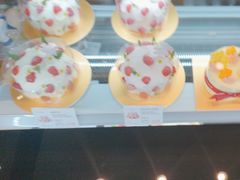 -花花卷卷·鲜食蛋糕(静安久光百货店)