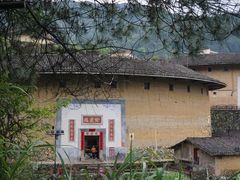 -初溪土楼群
