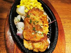 -玛格萝妮比萨屋(陆家浜路店)