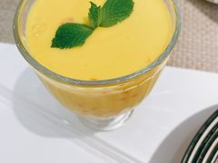 杨枝甘露-露露家咖啡店