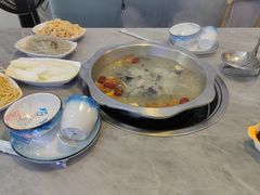 -光头药膳鸡(莱茵小镇店)