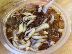 隔壁买的冰汤圆和冰粉-鸿顺老铁锅美蛙鱼府(解放碑店)