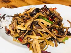 什锦山野菜-小厨子私房菜·云南美食店