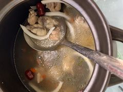 果地椰子鸡-范饭椰林川湘味海鲜·椰子鸡(三亚湾椰梦长廊店)