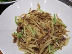 -黄泥岗·地道湖北菜(奥特莱斯店)