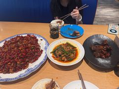 -渝信川菜 · 川味家常菜(财富购物中心店)