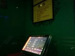 -百威KTV(恒福路店)