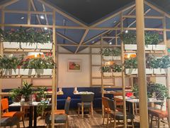 -渝信川菜 · 川味家常菜(财富购物中心店)