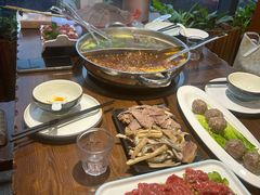 -乡土黄·鲜牛肉火锅·小龙虾(兴业街店)
