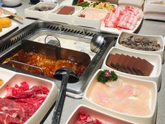 -海底捞火锅(金山百联店)