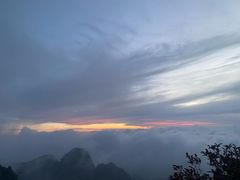 -黄山光明顶山庄