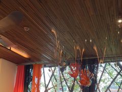 -Cuc Gach Quan Restaurant
