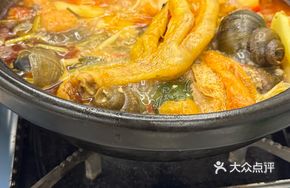Snail Stewed Duck Feet