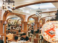 大堂-清真·玛丽亚新疆菜主题餐厅(浙江中路店)