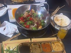 -老班长·小龙虾·鲜货烧烤大排档(金街美地店)