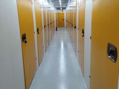 -安东易迷你自助仓储寄存仓库(顾戴路店)
