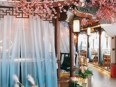 -荷塘秋月·本帮江浙菜(国权路店)