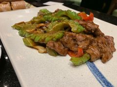 凉瓜炒牛肉-正斗·港式粤菜(SKLP店)