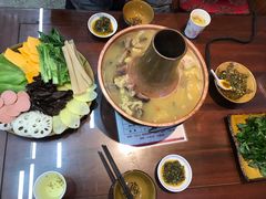 -君华饭店·腊排铜火锅