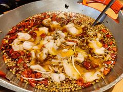 -渝信川菜 · 川味家常菜(财富购物中心店)