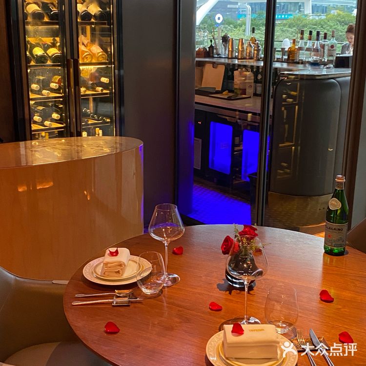 在深圳，和女朋友约会两次的西餐厅！