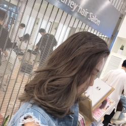 -简法造型·品牌形象店