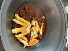 散养大公鸡锅-缘福乡村铁锅炖民宿(八达岭店)