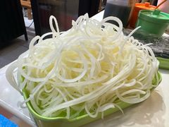-李记称盘牛杂串串(广厦店)