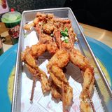 辣度可以选的，撒上了微辣粉很入味，啃起来很香