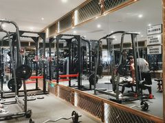 -银吉姆健身(恒隆馆)