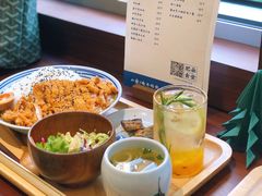 咖喱酥排饭定食-肥朵食堂(带梦胡同店)