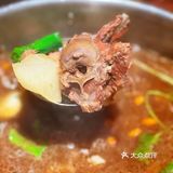缘起于一锅羊蝎子，一盆小龙虾喜爱的餐厅