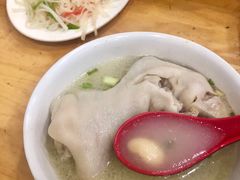 -雷祖芳老妈蹄花店