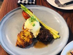 -ROAST coffee & eatery