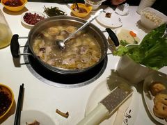 -一席地·本地鸡窝·杭帮鸡火锅(萧山银隆百货店)