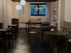 -HOLIDAY休日(后田垟巷店)