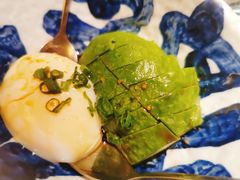 温泉蛋牛油果-鸟屯(三里屯店)